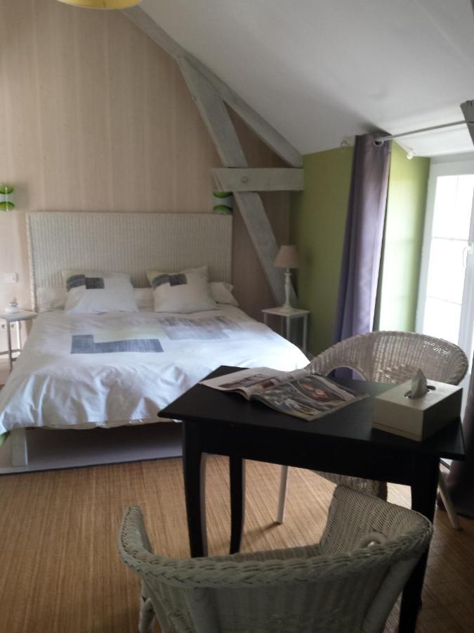 Chambres Des Rosiers Sennevieres 외부 사진